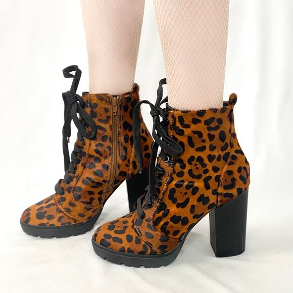 Express Calf Cow Hair Lace Up Round Toe Platform Chunky Combat Boots Sz 9.5 - Picture 1 of 11